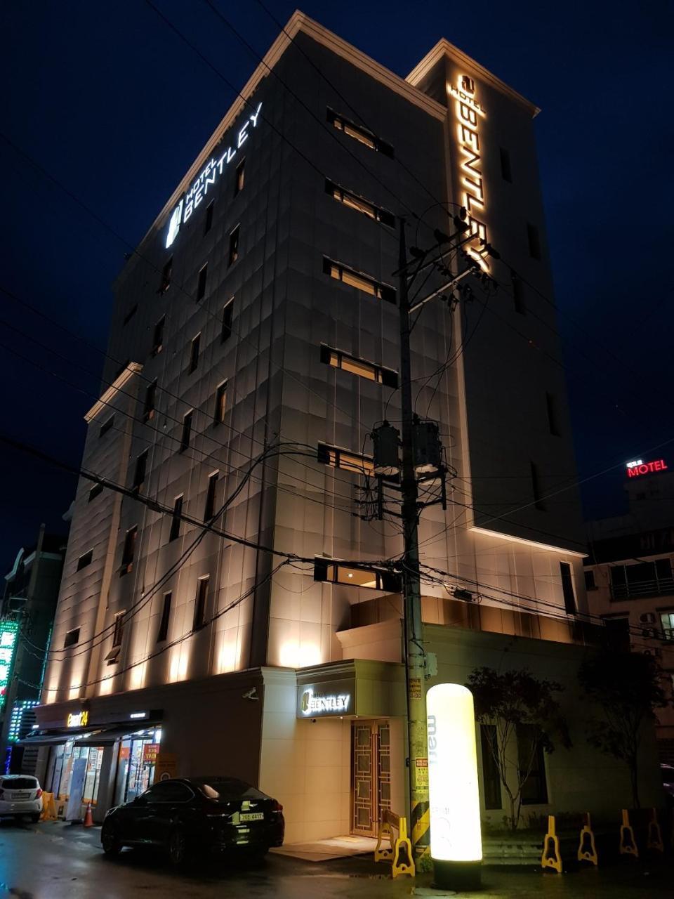 Chuncheon Hotel Bentley Екстериор снимка