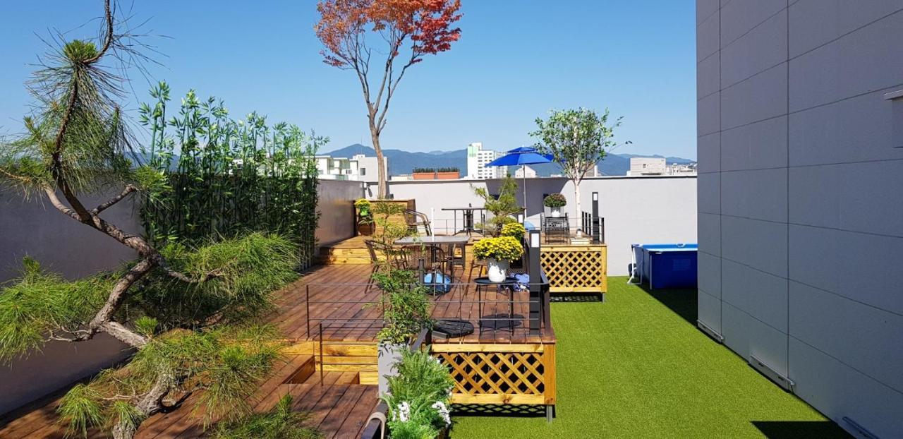 Chuncheon Hotel Bentley Екстериор снимка