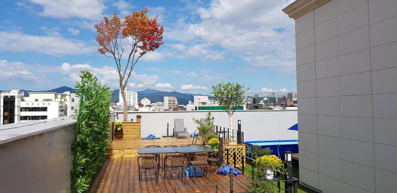 Chuncheon Hotel Bentley Екстериор снимка
