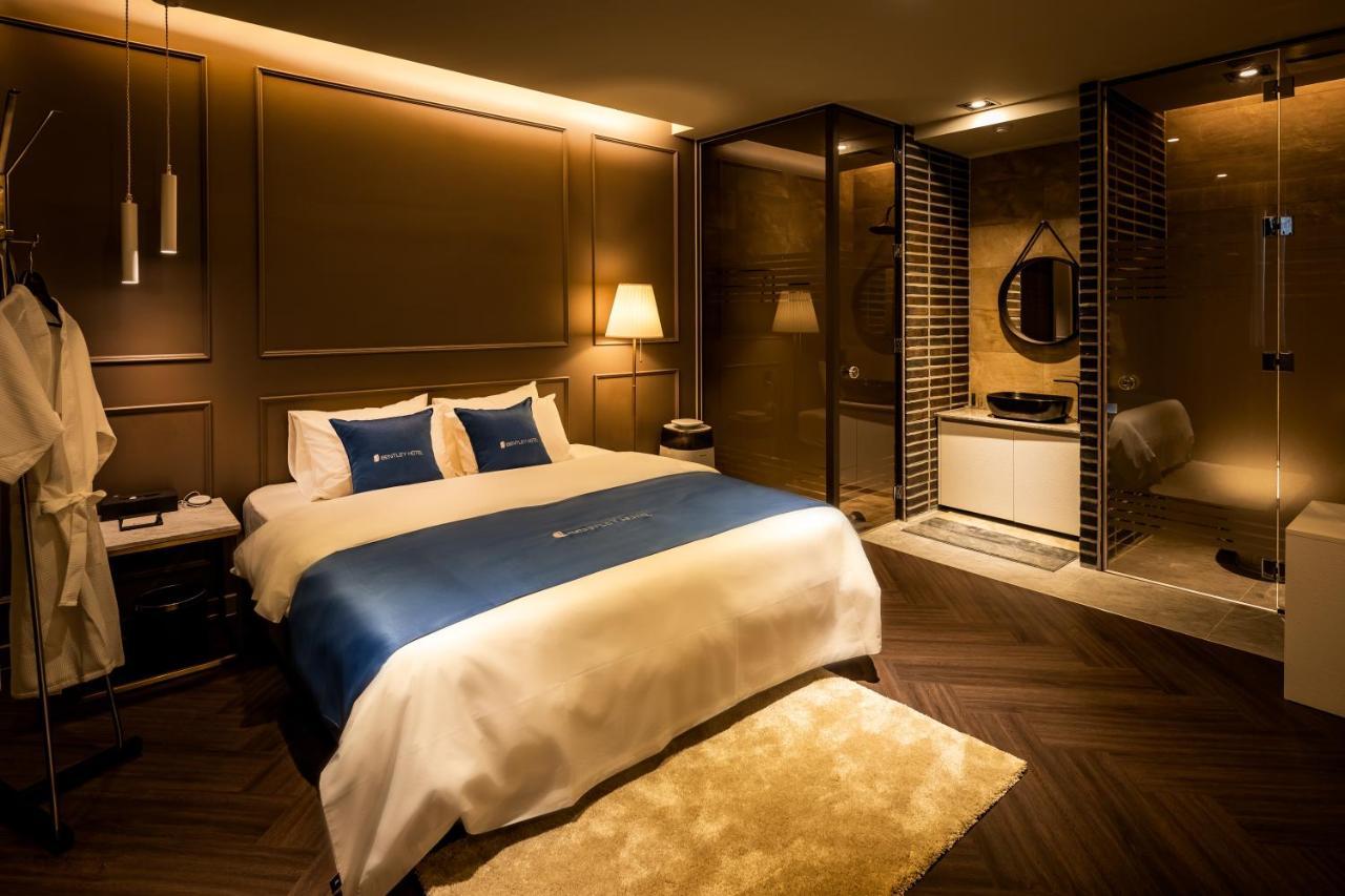 Chuncheon Hotel Bentley Екстериор снимка