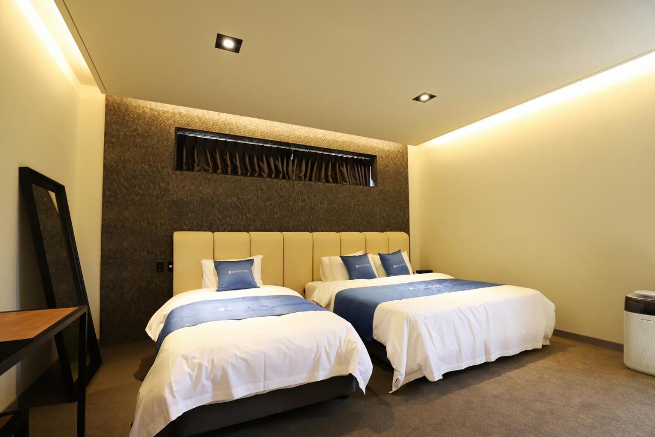 Chuncheon Hotel Bentley Екстериор снимка